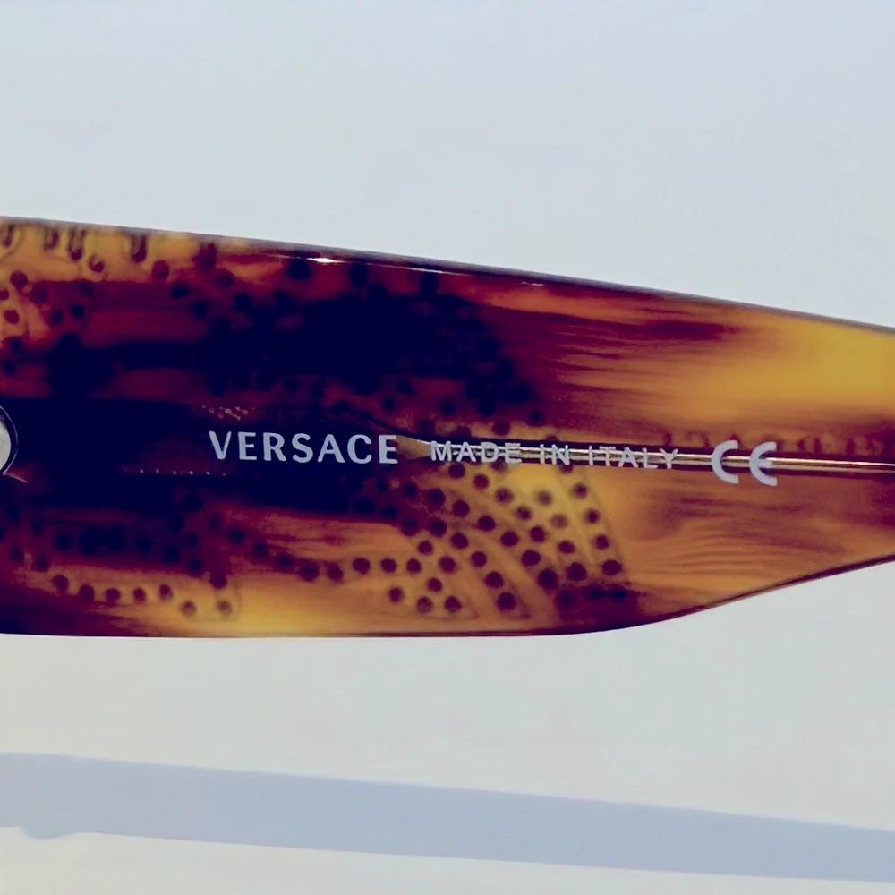 ๐ Authentic Versace Brown Sunglasses with Swaroski Crystals Details - Picture 8 of 11